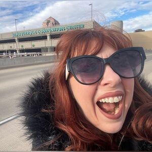 Meet your Posher, Haley